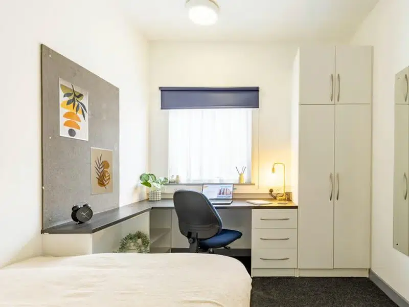 Ensuite (5/6 Bed) photo 2
