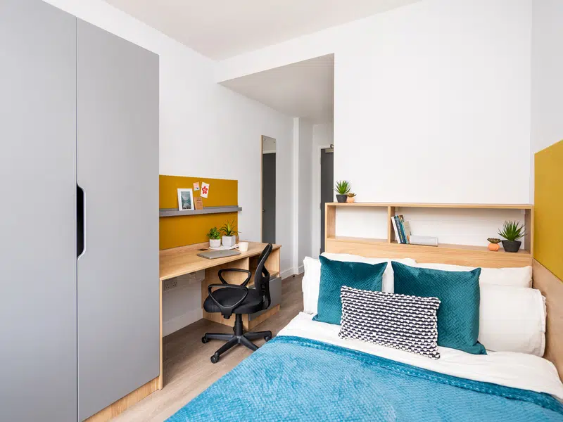 Ensuite - Bronze photo 1