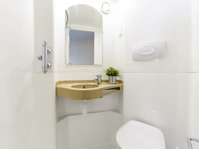 Ensuite Bronze photo 5