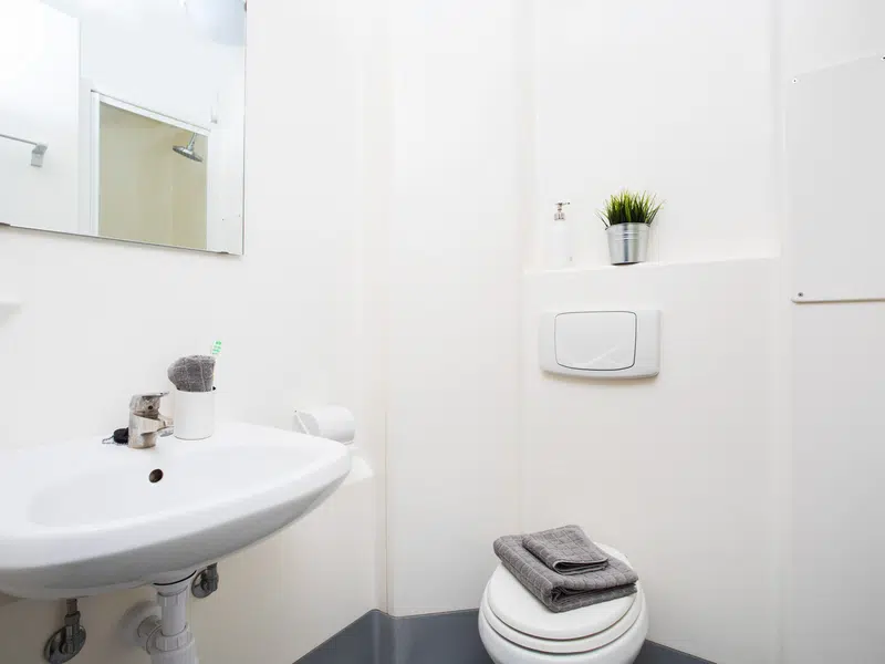 Classic Ensuite photo 3