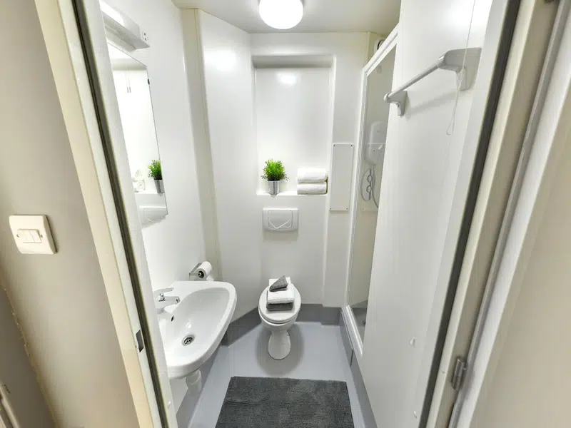 Classic Ensuite photo 4