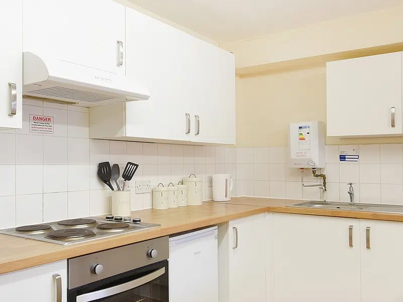Ensuite Gold photo 3