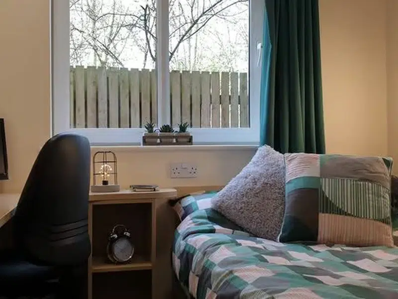 5/6 Bed Standard En-suite photo 4