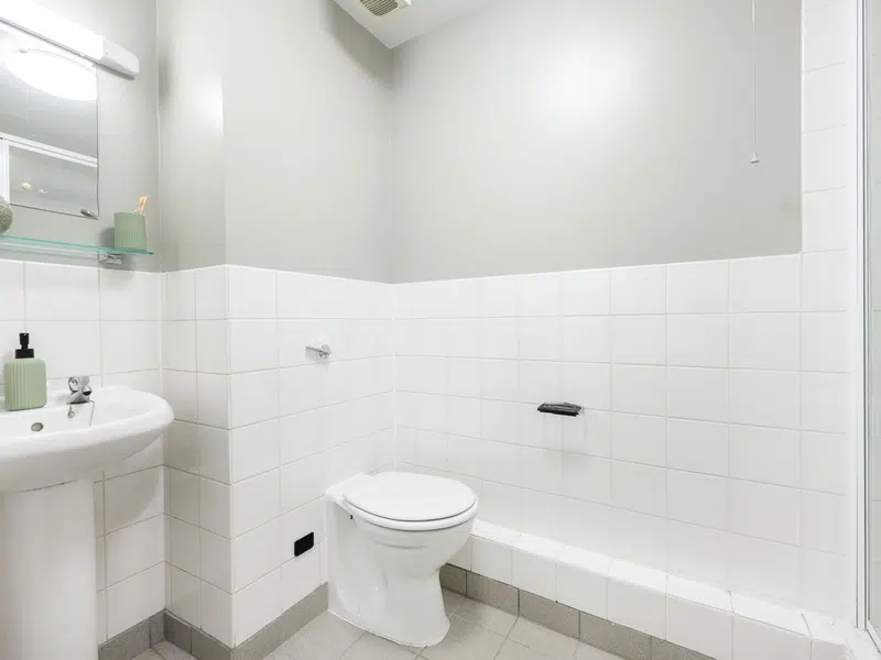 Classic Plus Ensuite photo 5