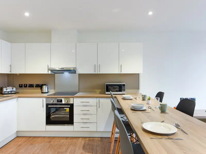 Ensuite Bronze - City View photo 1