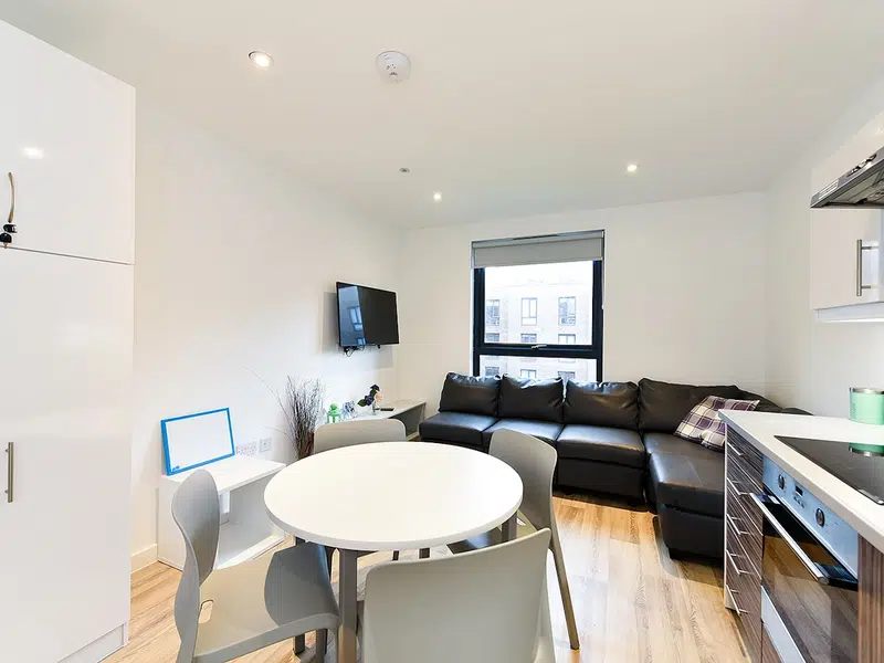 Ensuite Silver photo 1