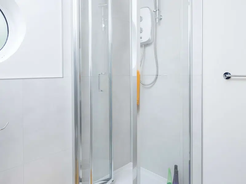 Ensuite Silver photo 2