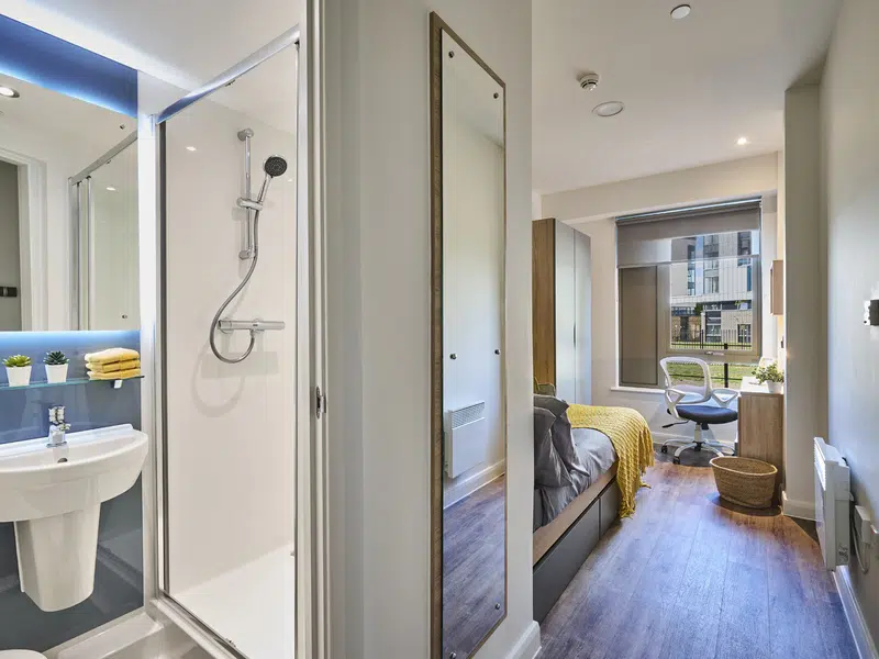 Ensuite - Silver Plus photo 2