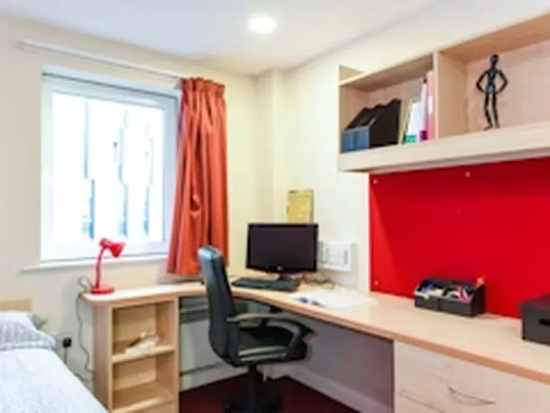 Ensuite Silver Plus photo 1