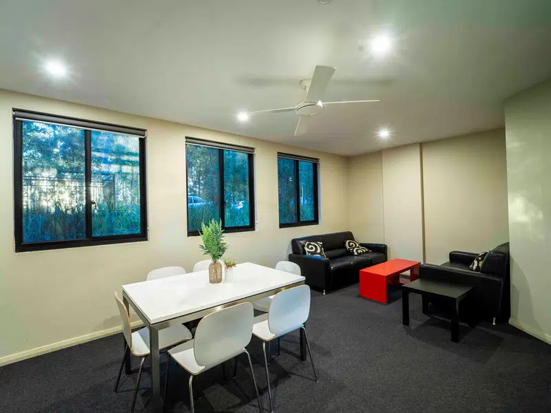 Single Bedroom In Shared Apartment photo 4