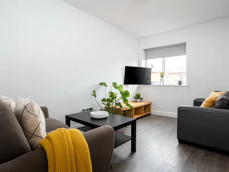 Flat - 3 Bedrooms photo 2