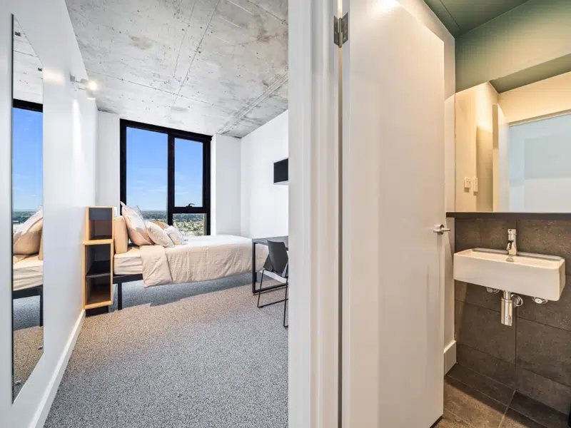 Four Bed Apartment photo 4