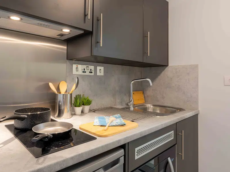 Gold 1 Bed Apartment Plus photo 3
