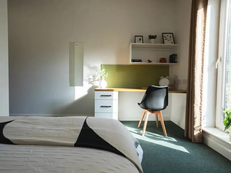 Accessible En-suite photo 4