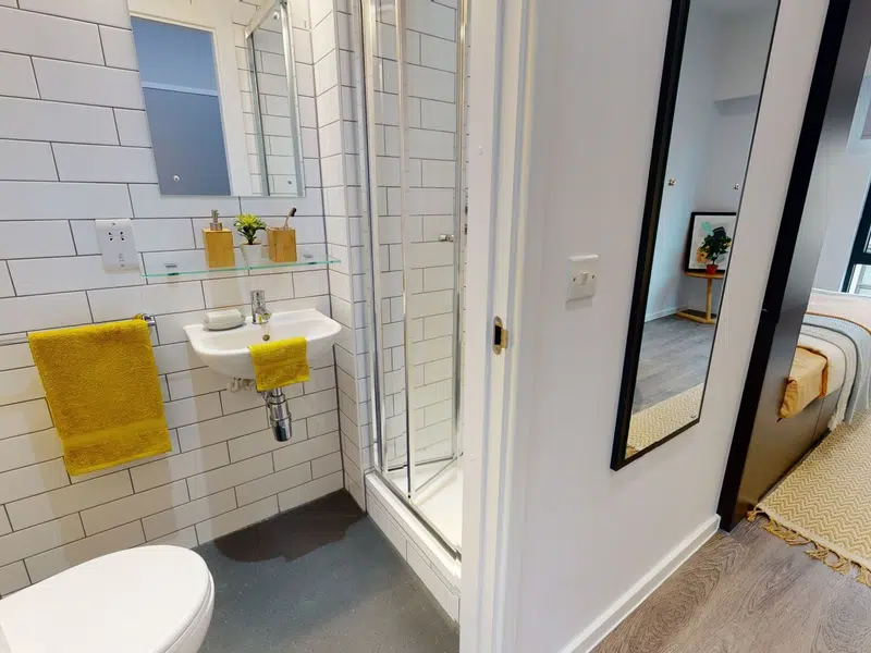 Gold En Suite photo 4