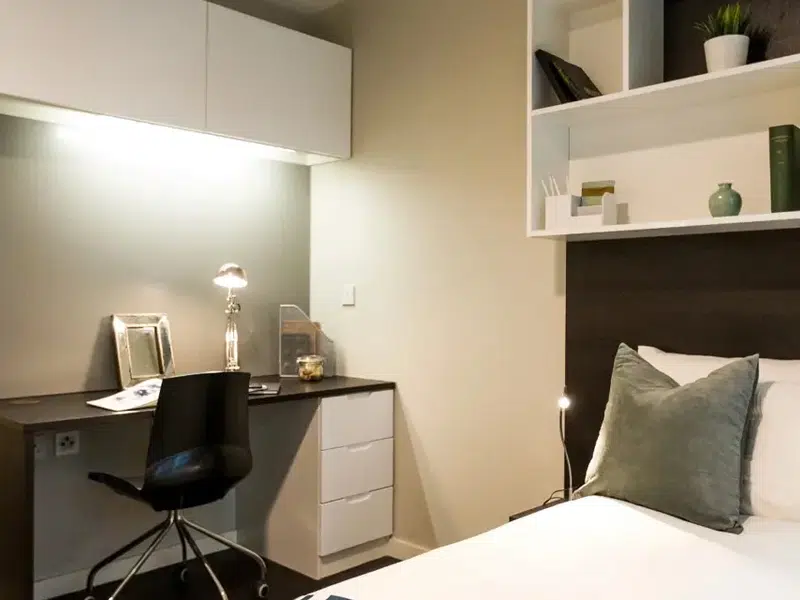 Gold En suite photo 5