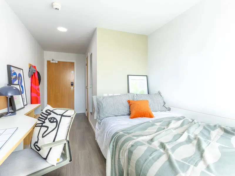 Gold Ensuite photo 1