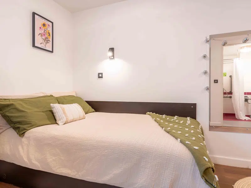 Gold En-Suite photo 2