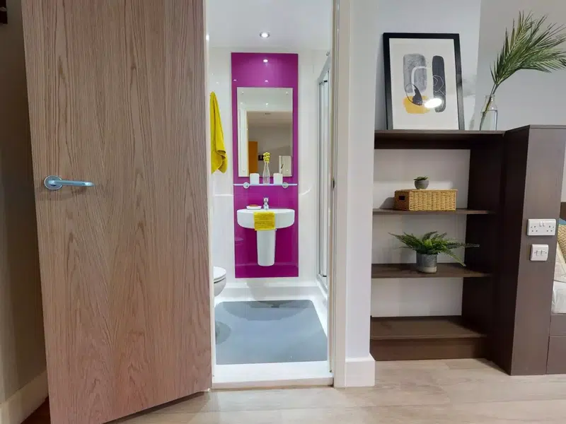 Gold En Suite photo 6