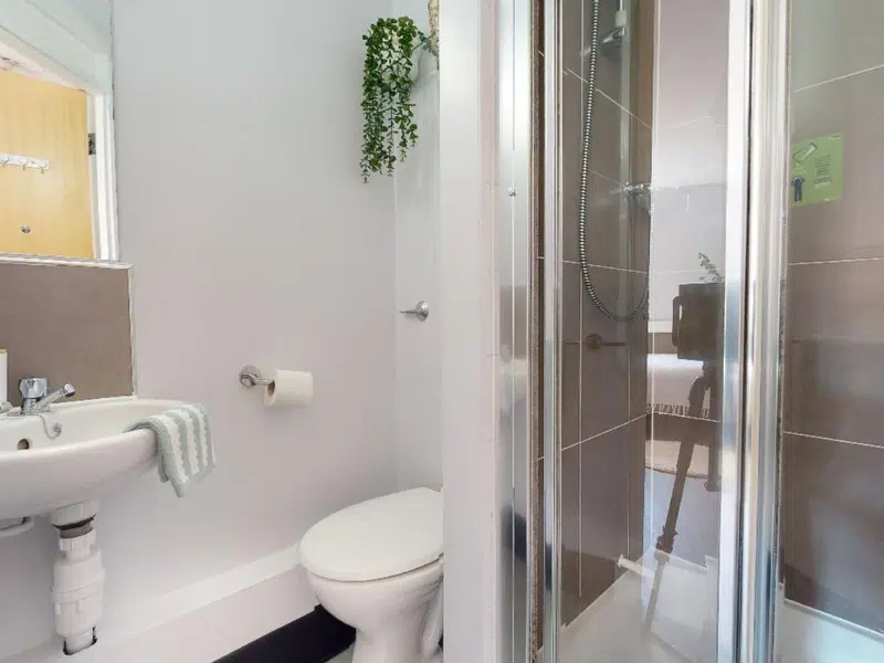 Gold En Suite photo 2