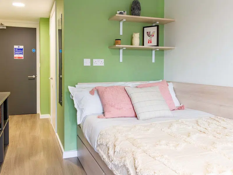 Gold En Suite photo 1