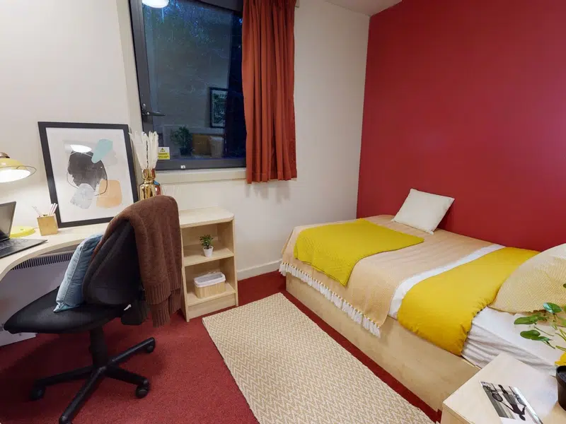 Gold En Suite photo 1