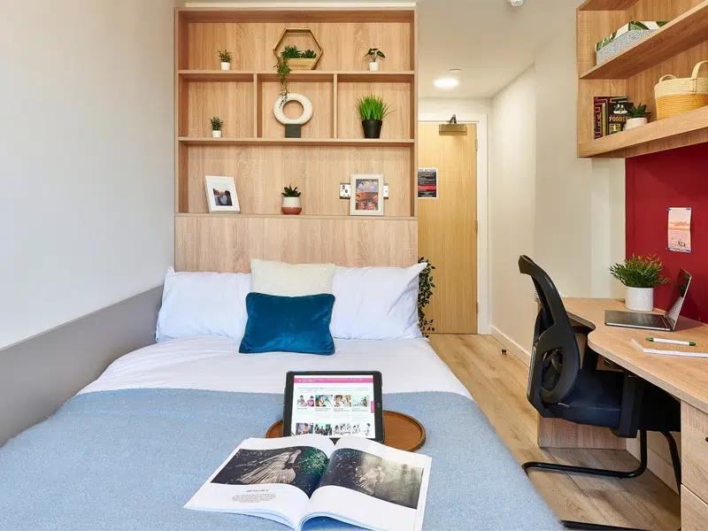 Gold En-suite photo 1