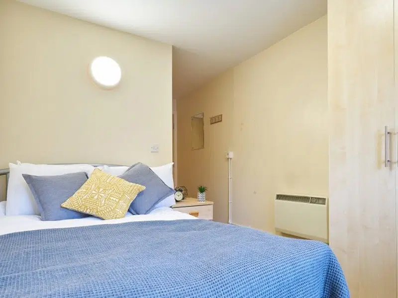 Gold Ensuite photo 1
