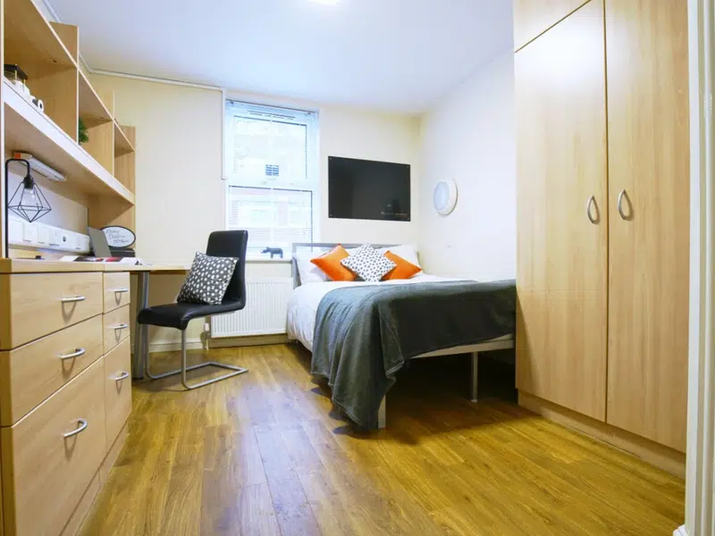 Gold Ensuite photo 2