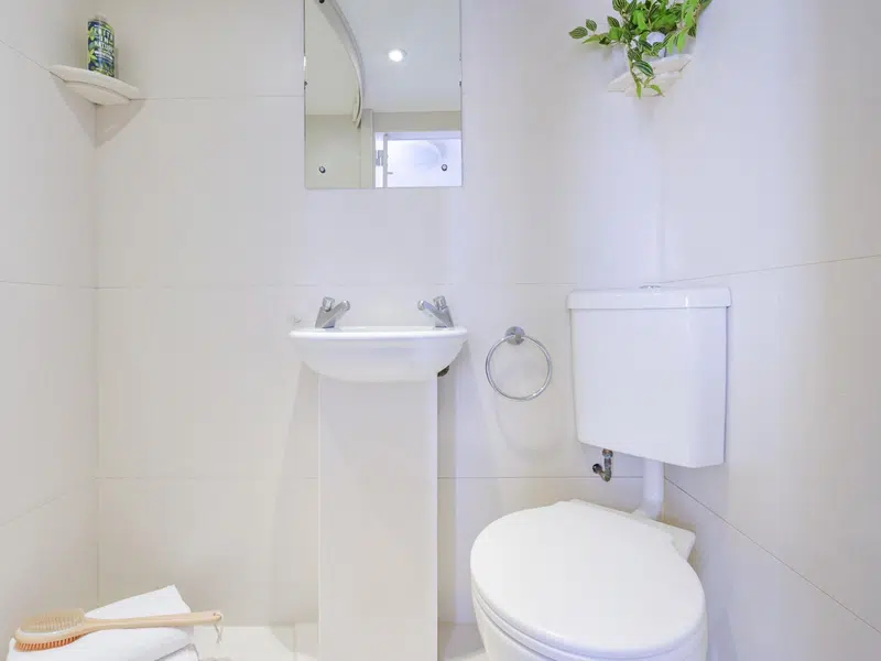 Gold Ensuite ( Low Floor ) photo 2