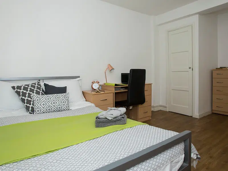 Gold Non-Ensuite Room photo 3