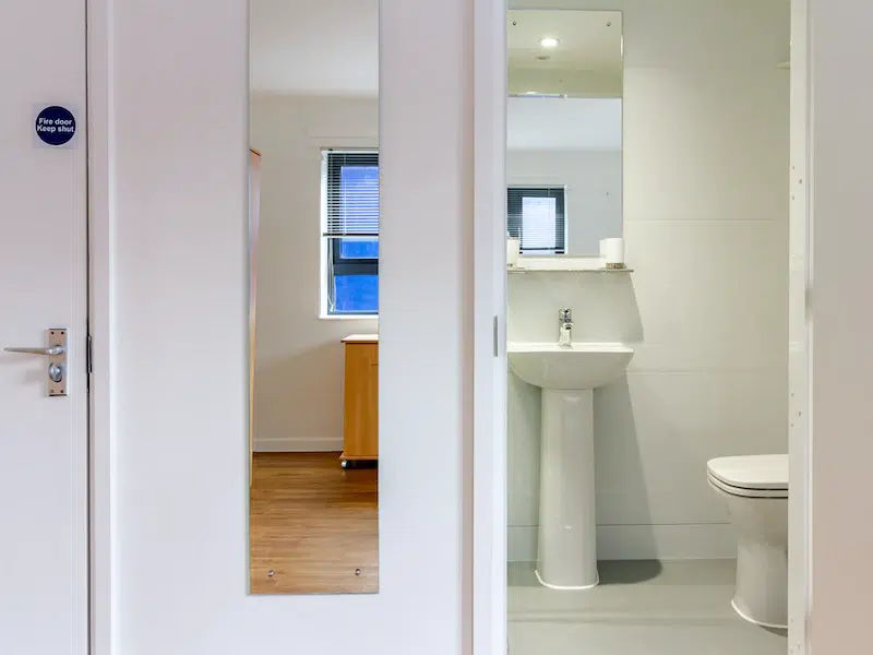 Gold Non-Ensuite Room photo 1