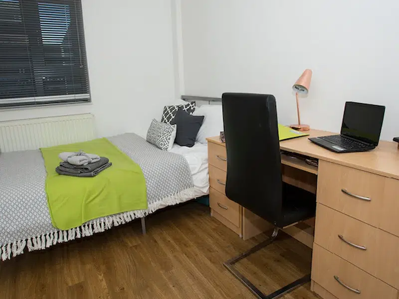 Gold Non-Ensuite Room photo 2