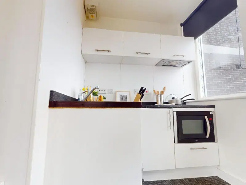 Gold Studio Premium photo 6