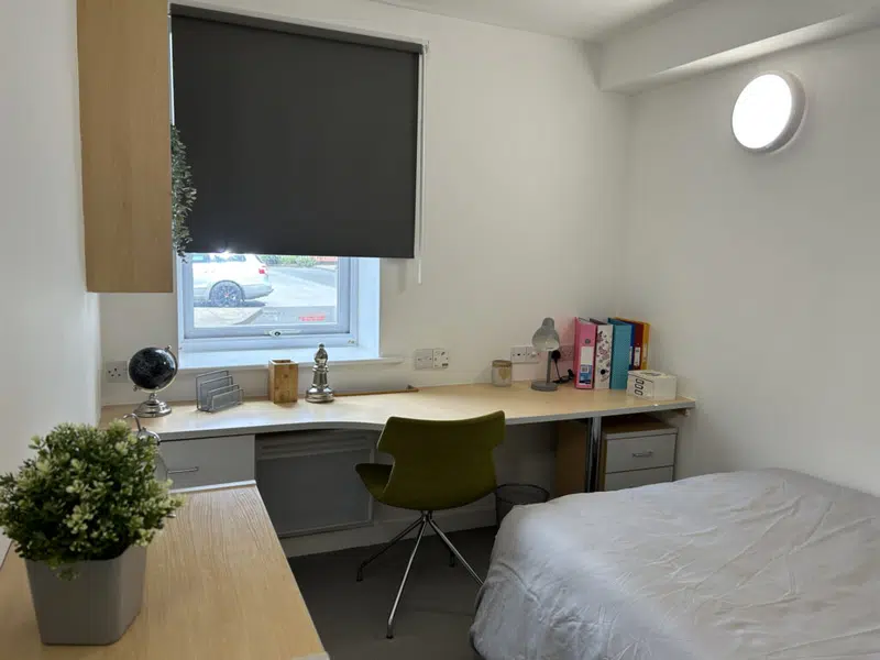 Ground Floor Deluxe En-Suite photo 3