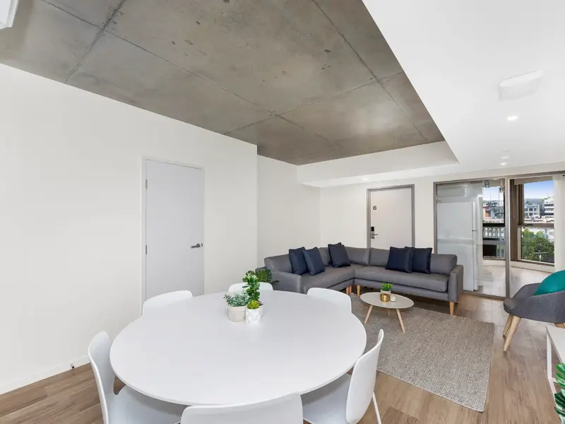 Shared Apartment- King Single Bed with 6 Bed Apartment photo 4