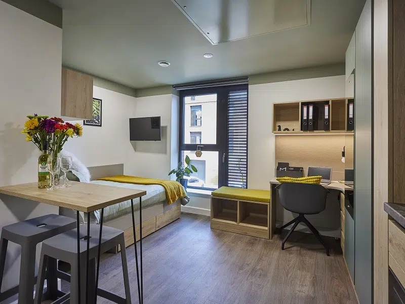 Large Classic En-suite ( Top Floor ) photo 1