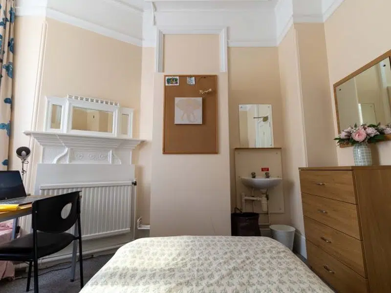 Large Room photo 3