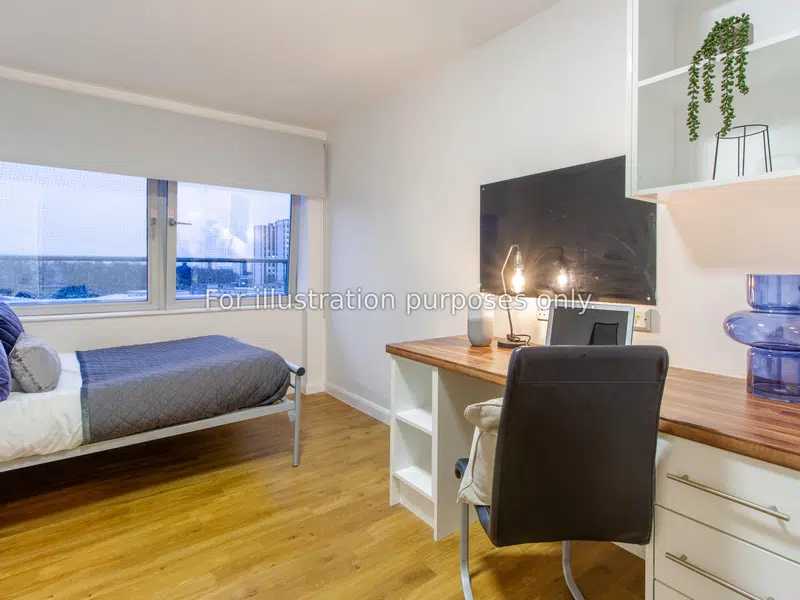 Large Silver Plus 2 Bed Room photo 1