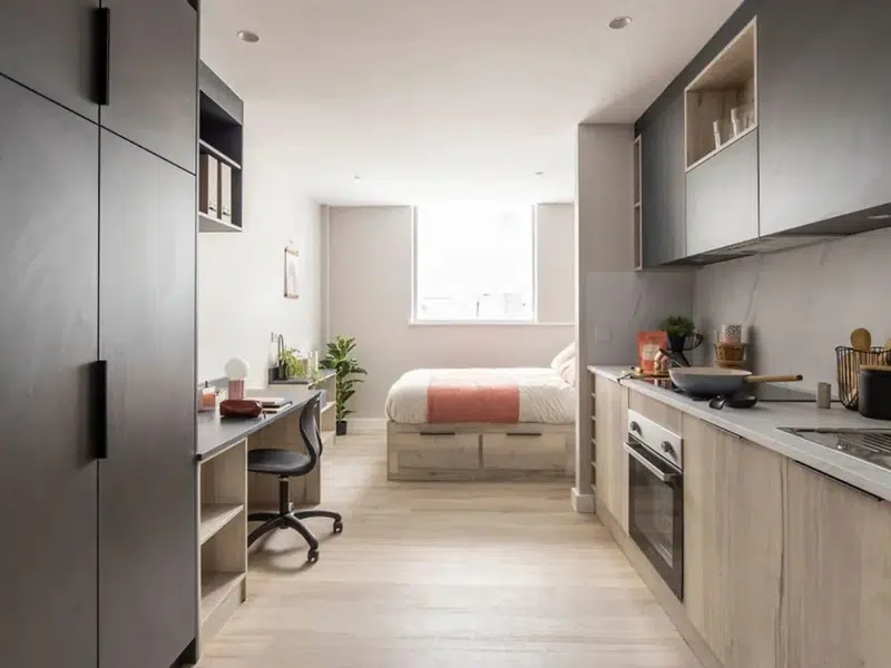 Large Studio Upper Floor photo 1