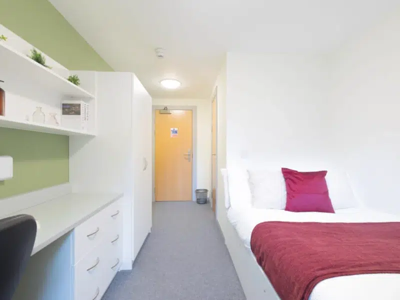 Marshall Court - Standard Plus Ensuite photo 1