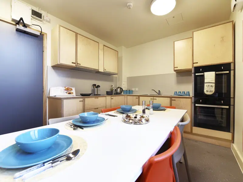 Medium Ensuite photo 2