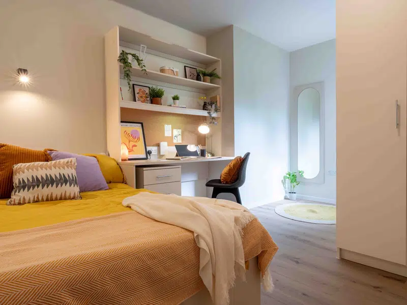 Gold En Suite photo 1