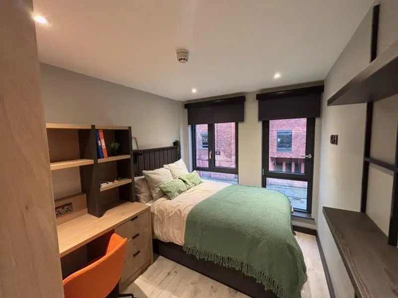 Modern Classic Ensuite photo 1