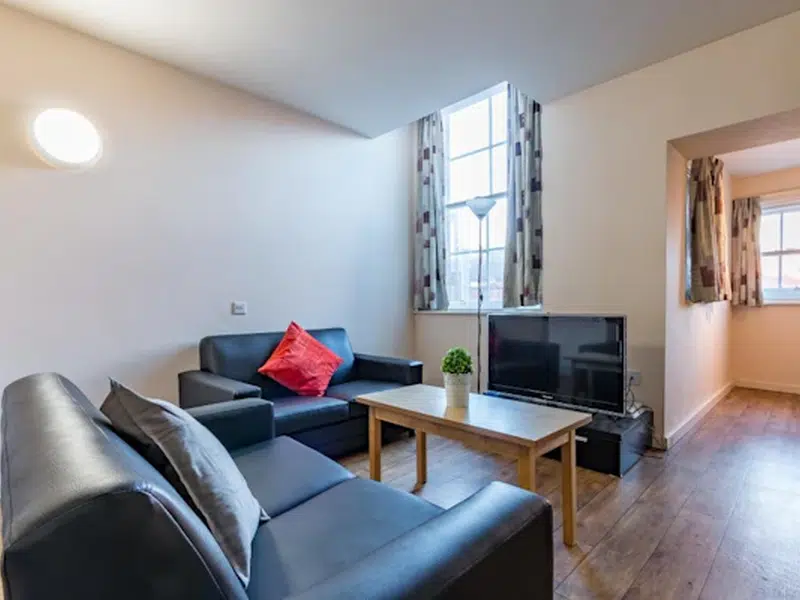 One Bed Apartment photo 3
