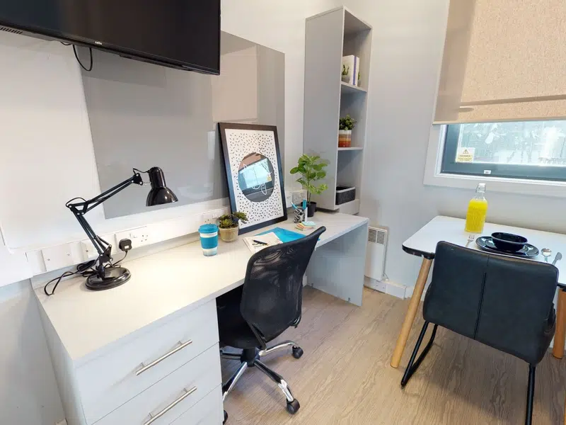 One Bed Apartment photo 3