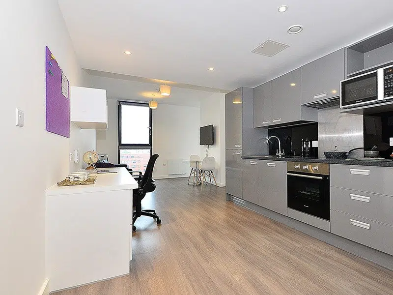 One Bed Apartment photo 4