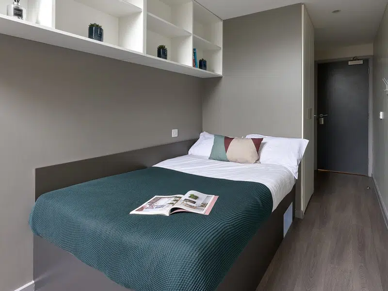 Penthouse En-suite photo 4