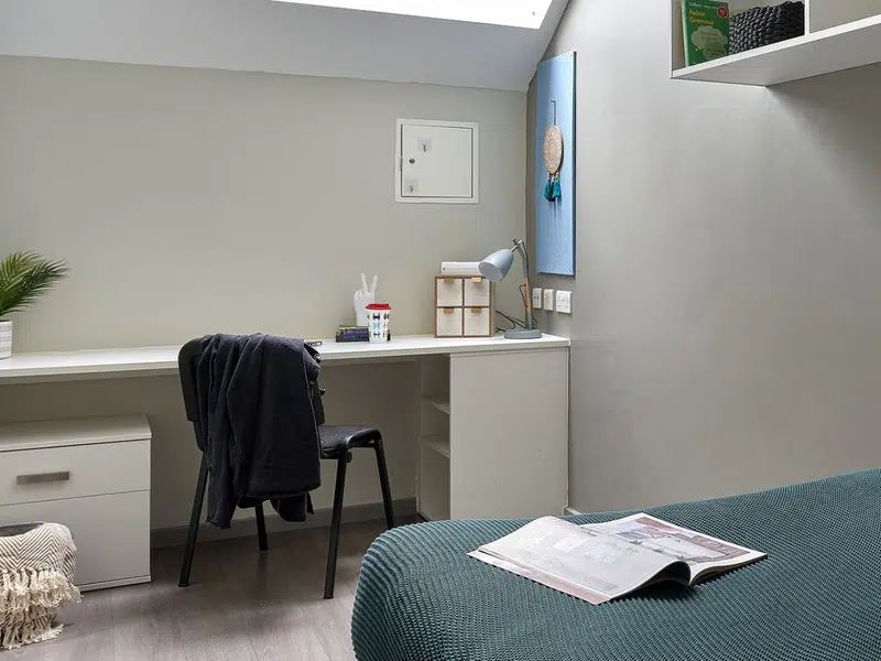 Penthouse En-suite photo 2