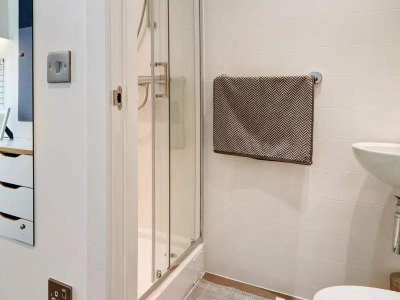 Platinum En-suite photo 5